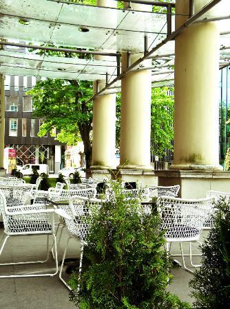 Theatre NO99 Cafe-Restaurant